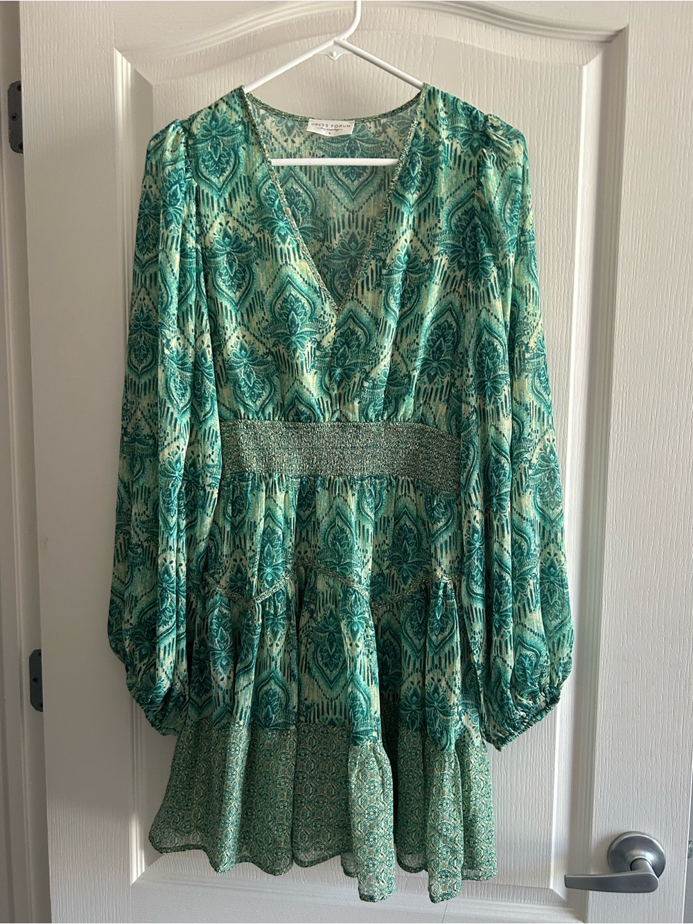 Green Patterned V-Neck Long Sleeve Dress